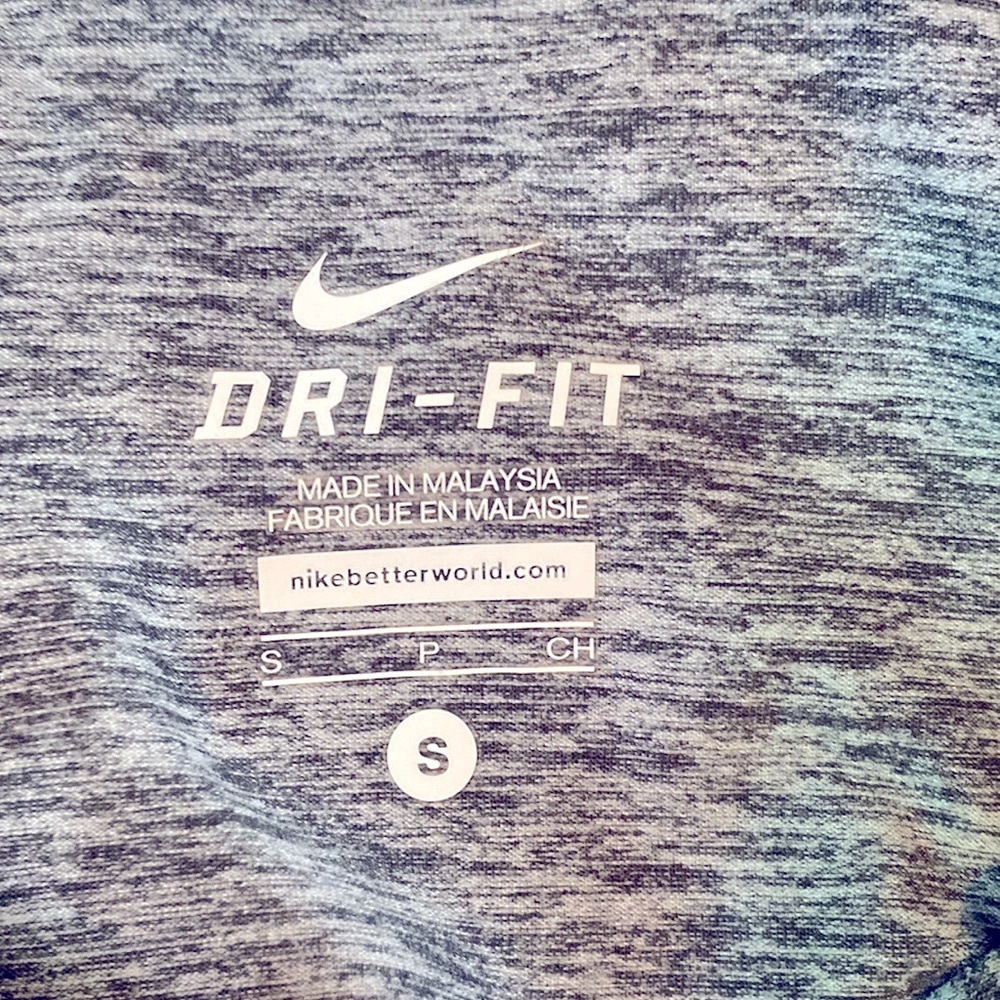 Nike DRI-FIT womens shirt - Picture 3 of 5